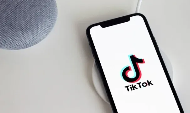 How to make money on TikTok live jpg